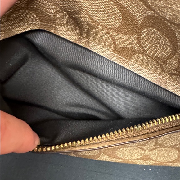 COACH HARLEY HOBO - Picture 9 of 9